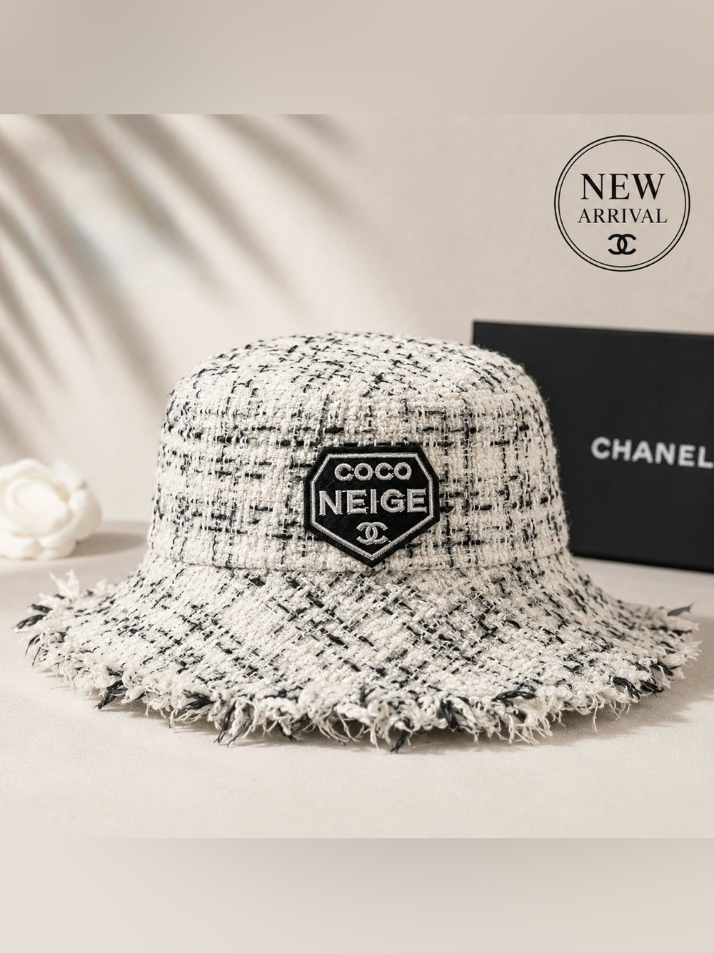 🖤🤍 Women’s “Coco Neige” Tweed Bucket Hat – 🤍🖤